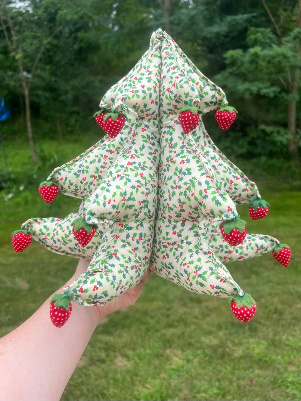 Vintage Kitsch 3D Stuffed Holly Berry Fabric Christmas Tree with Strawberries
